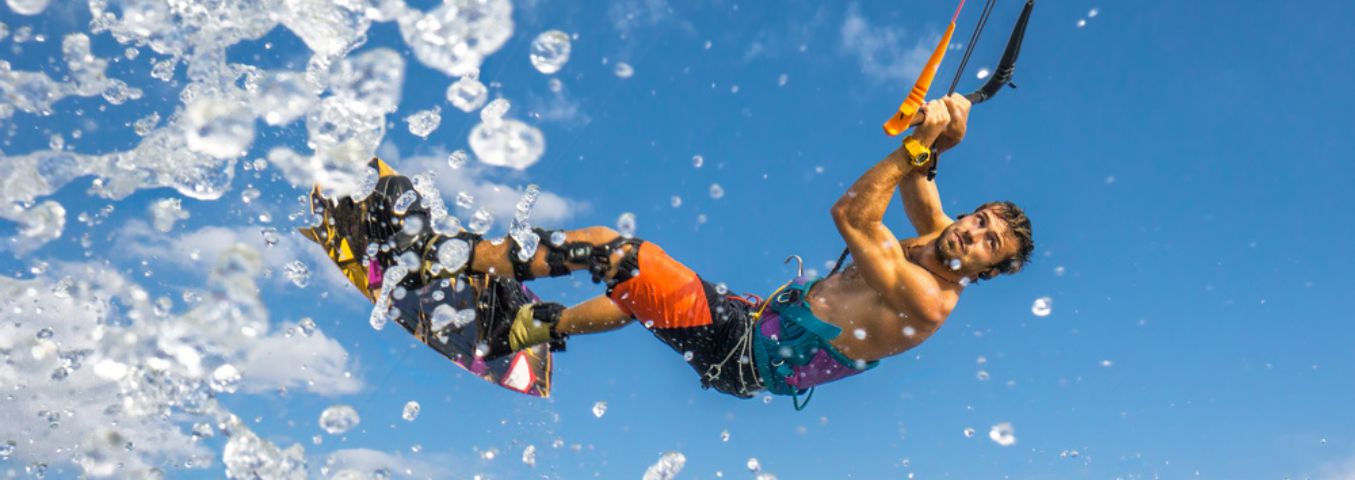Kitesurfing